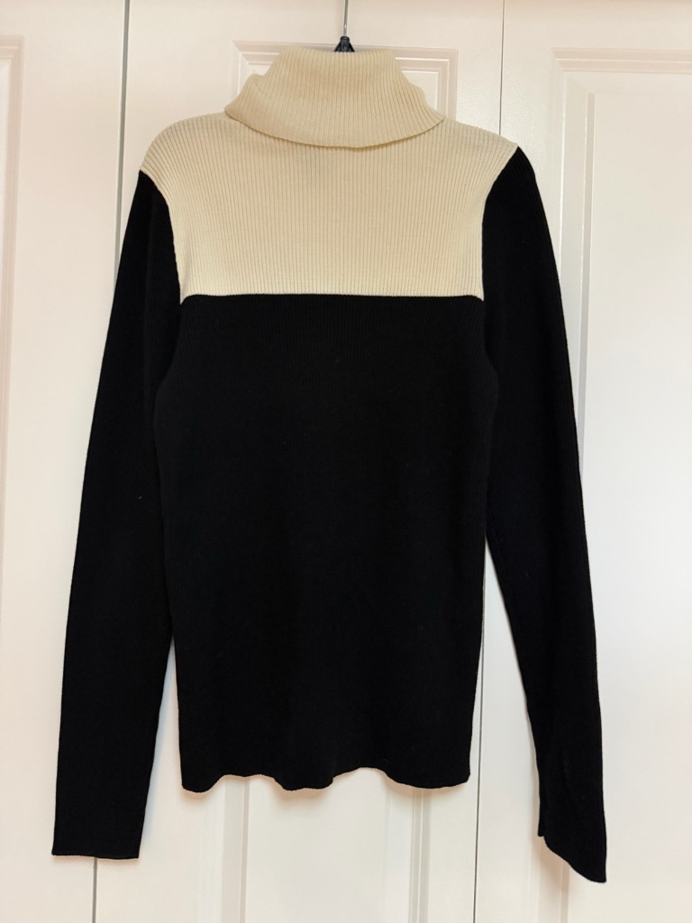 Ralph Lauren Black & Cream Turtleneck Sweater Size L (Fits M) Ribbed Knit - Picture 3 of 4
